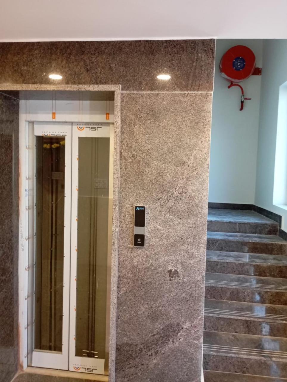 Aadya Inn New Luxury Hotel Tirupati Exterior photo