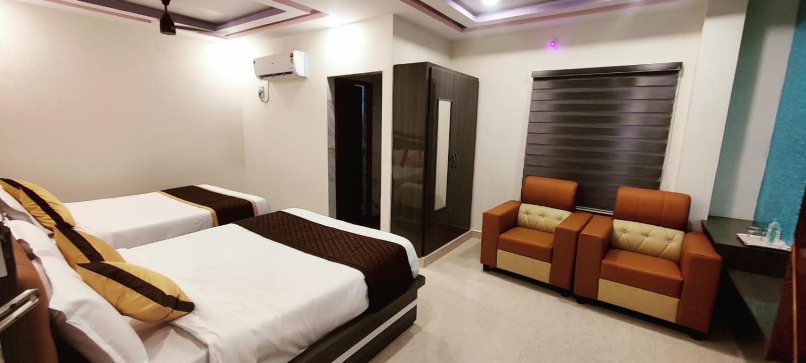 Aadya Inn New Luxury Hotel Tirupati Exterior photo
